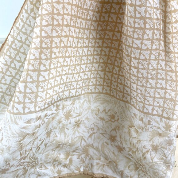 Baar and Beard narrow scarf - tan on ecru floral - Picture 3 of 5